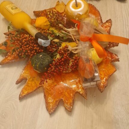 Autumn leaf pattern plate Resin